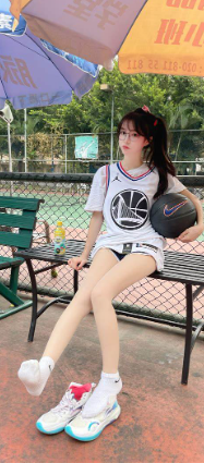 姆巴佩领跑金球奖 热门赛事聚焦